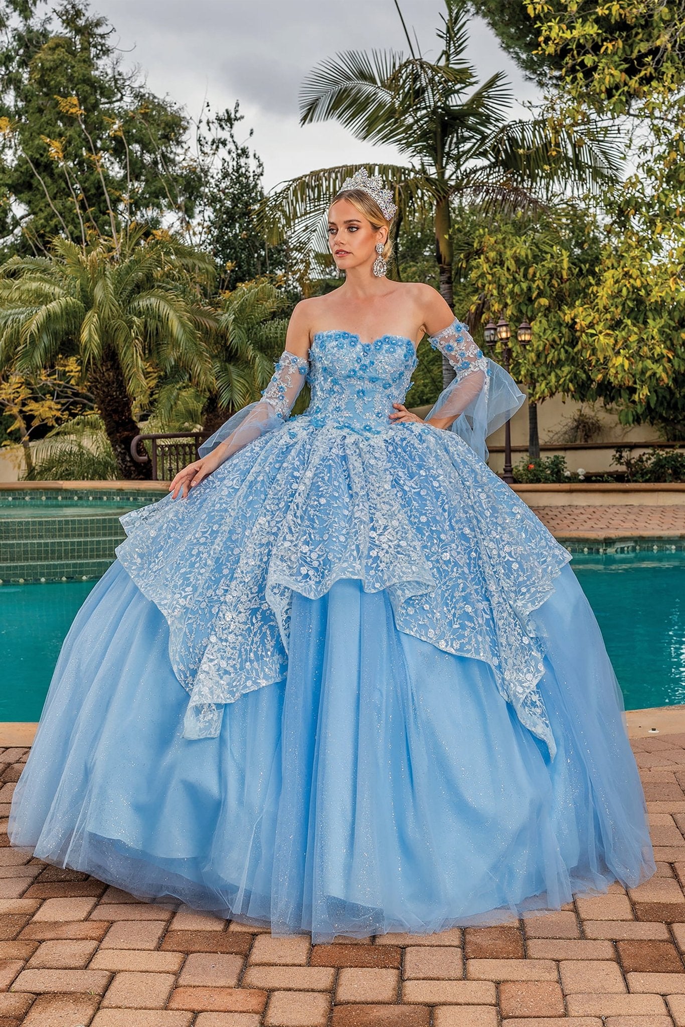 Bahama Blue Quinceañera Dress Strapless Tulle Skirt S / Blue