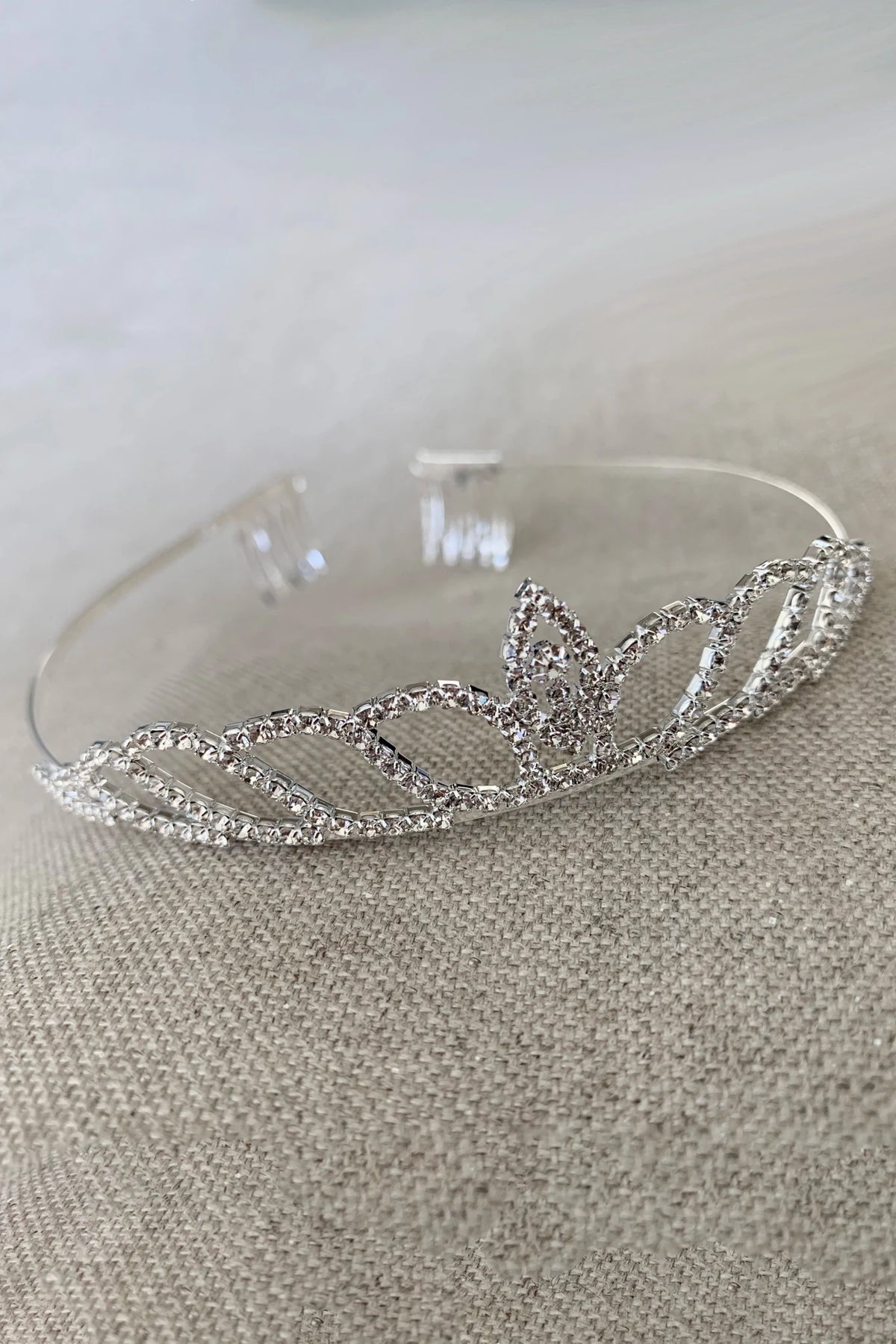 Silver rhinestone flower girl tiara.