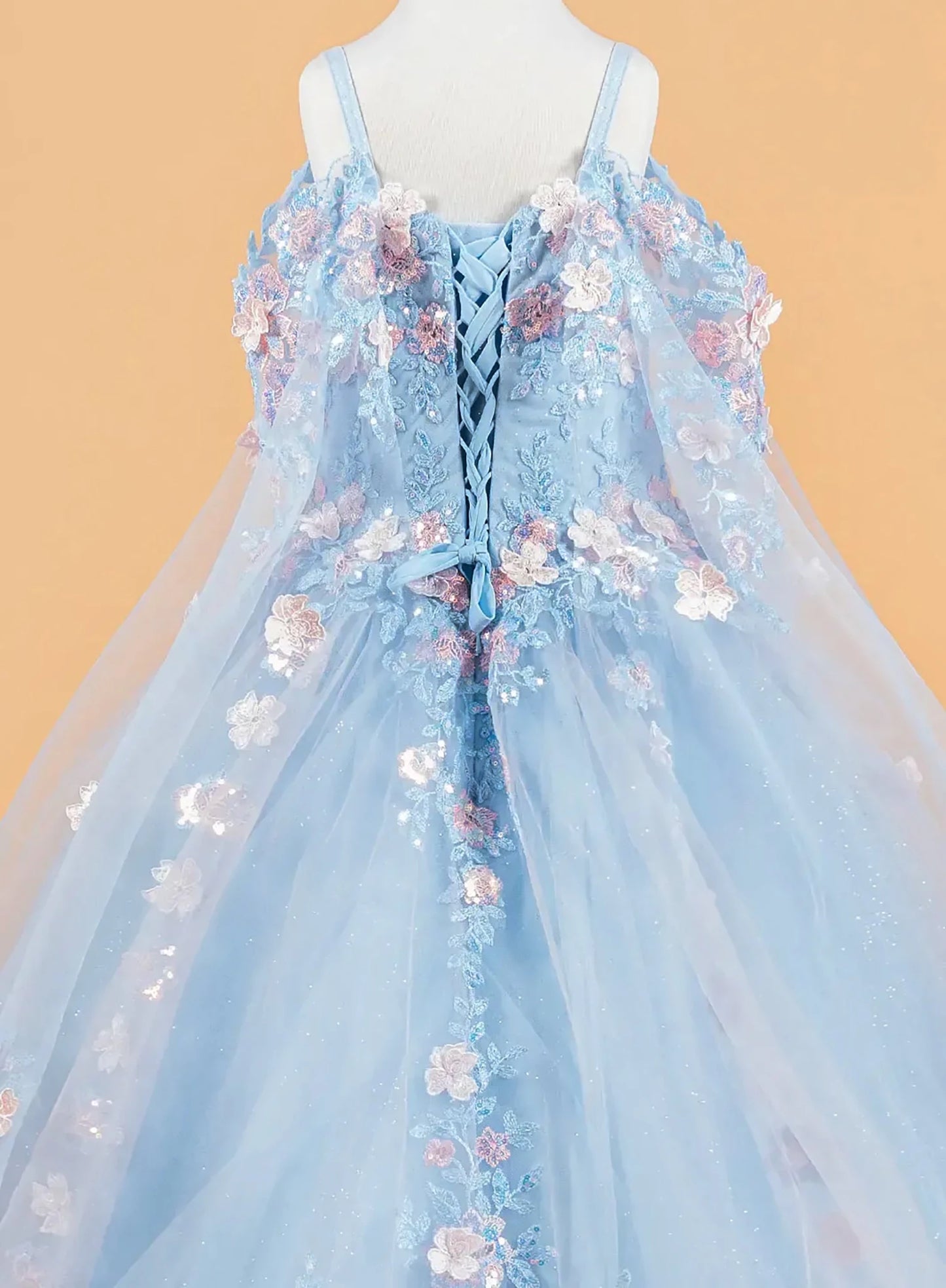 Blue mini quince dress with floral embroidery.