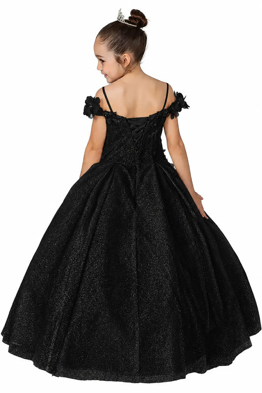 Young girl wearing a black mini quince dress with lace up back