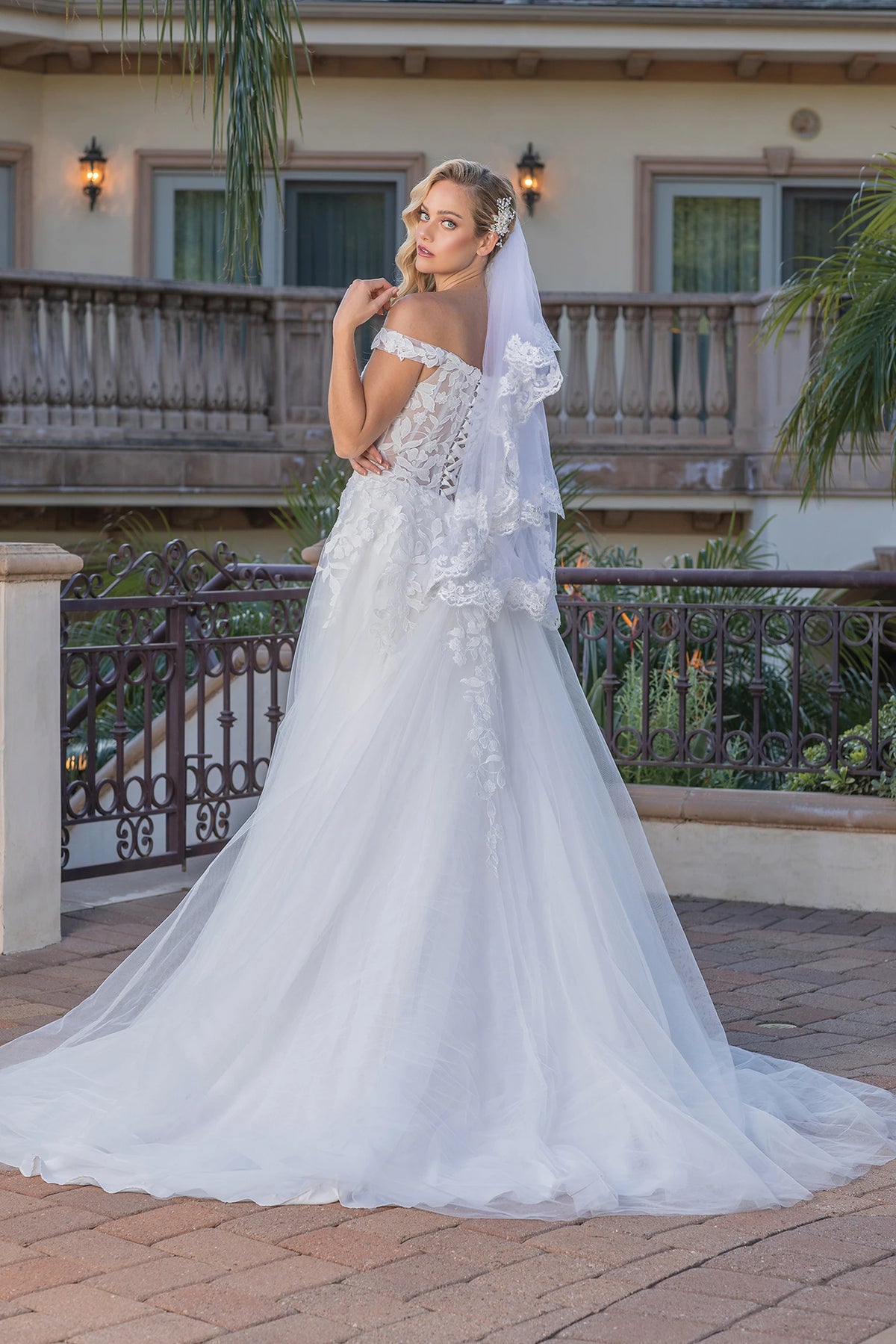From the back, the Off-White wedding dress reveals its floor-length skirt.