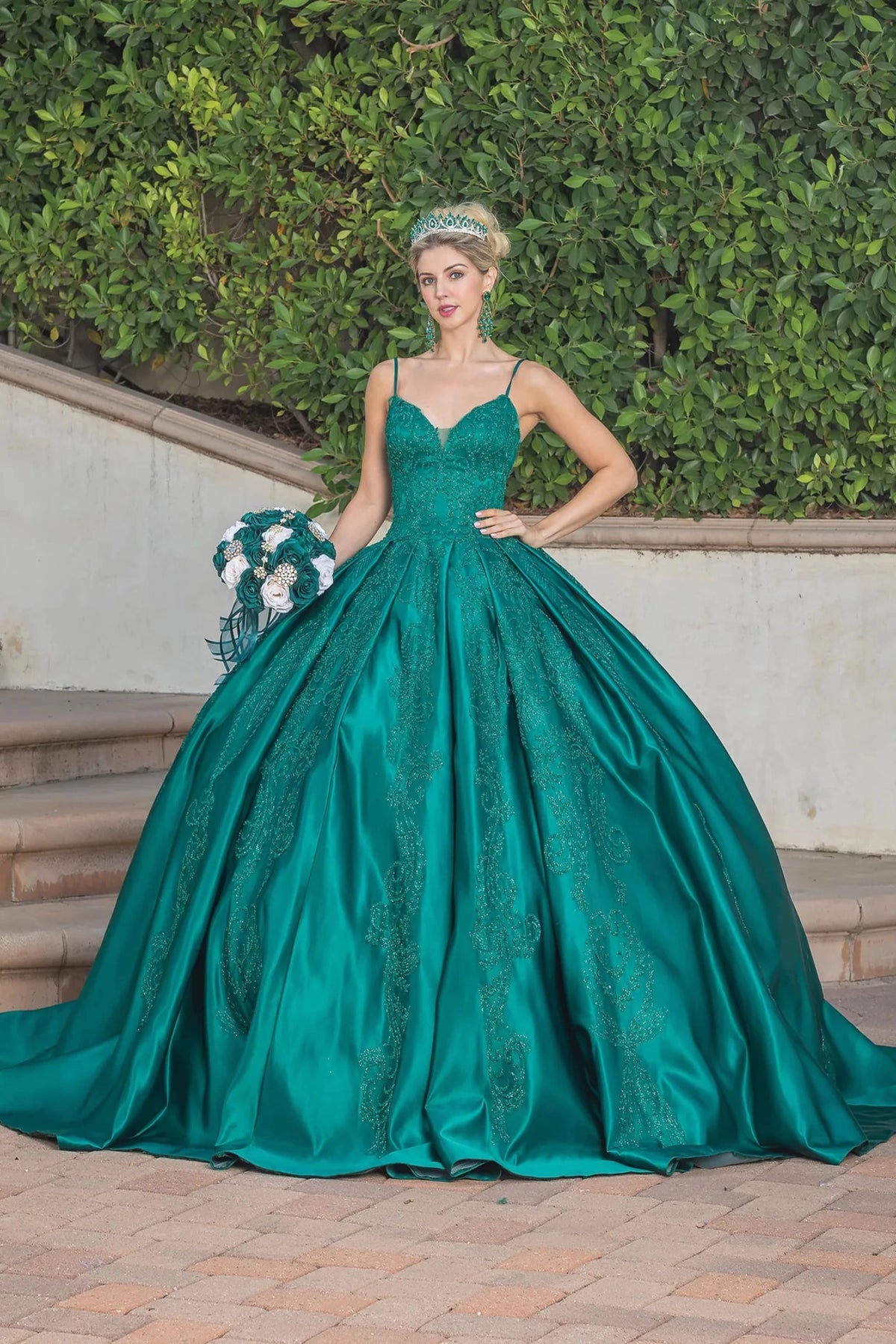 Front view of a Hunter Green quinceañera gown with corset bodice