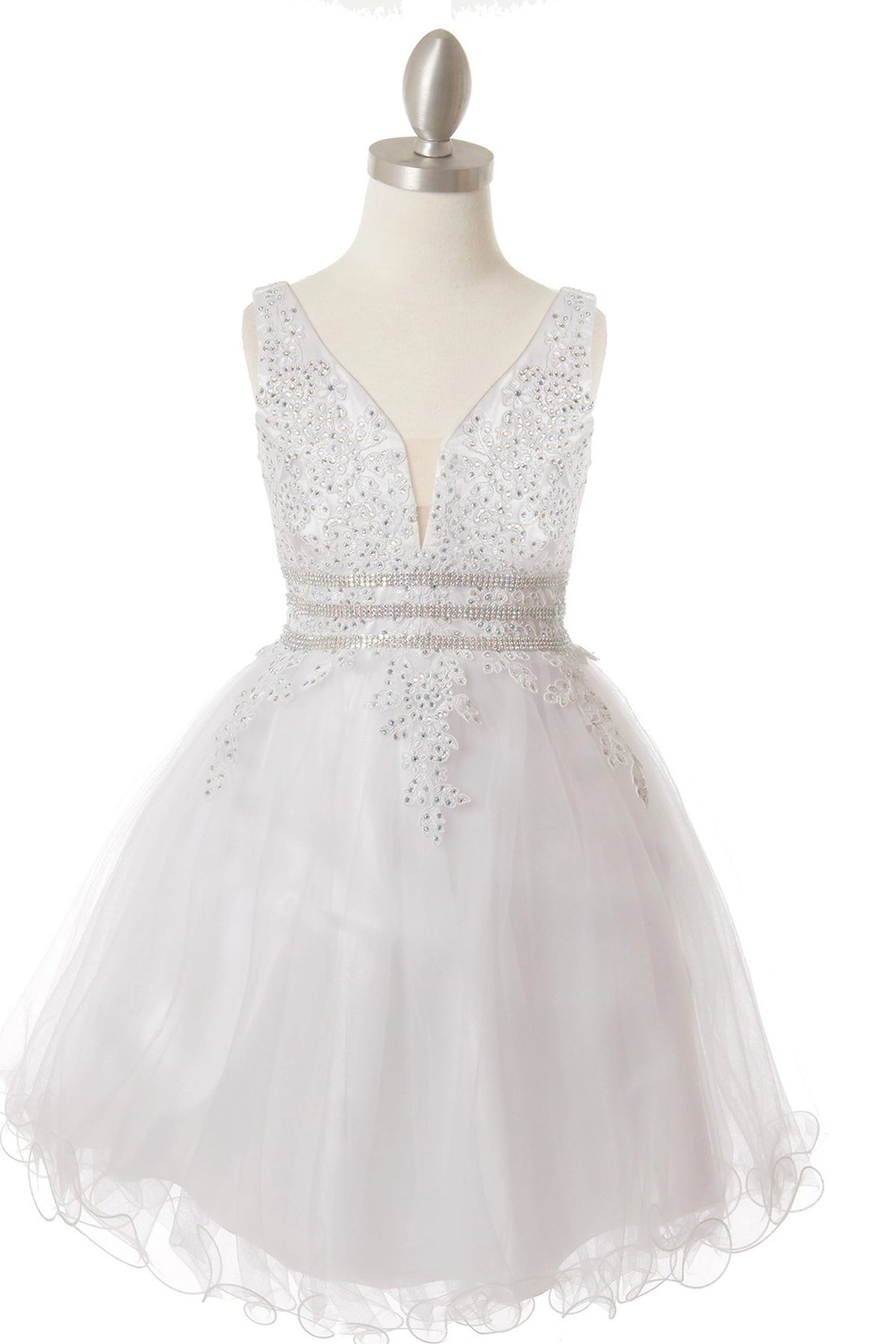 Showcasing with beadwork framing the V-neckline, this White kids party dress displays elegant detail.