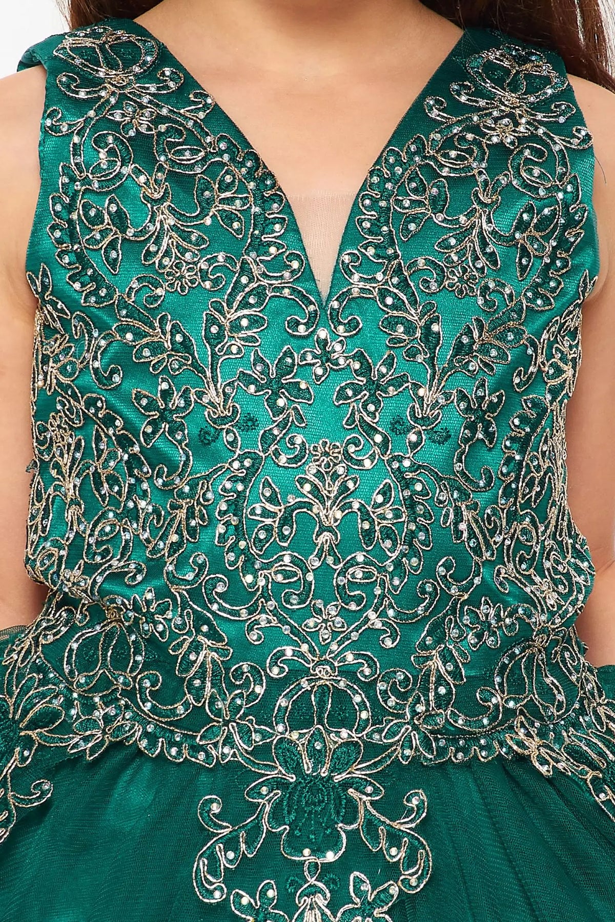 Showcasing with contrasting ornamental lace on the bodice, this Hunter Green kids party dress displays elegant detail.