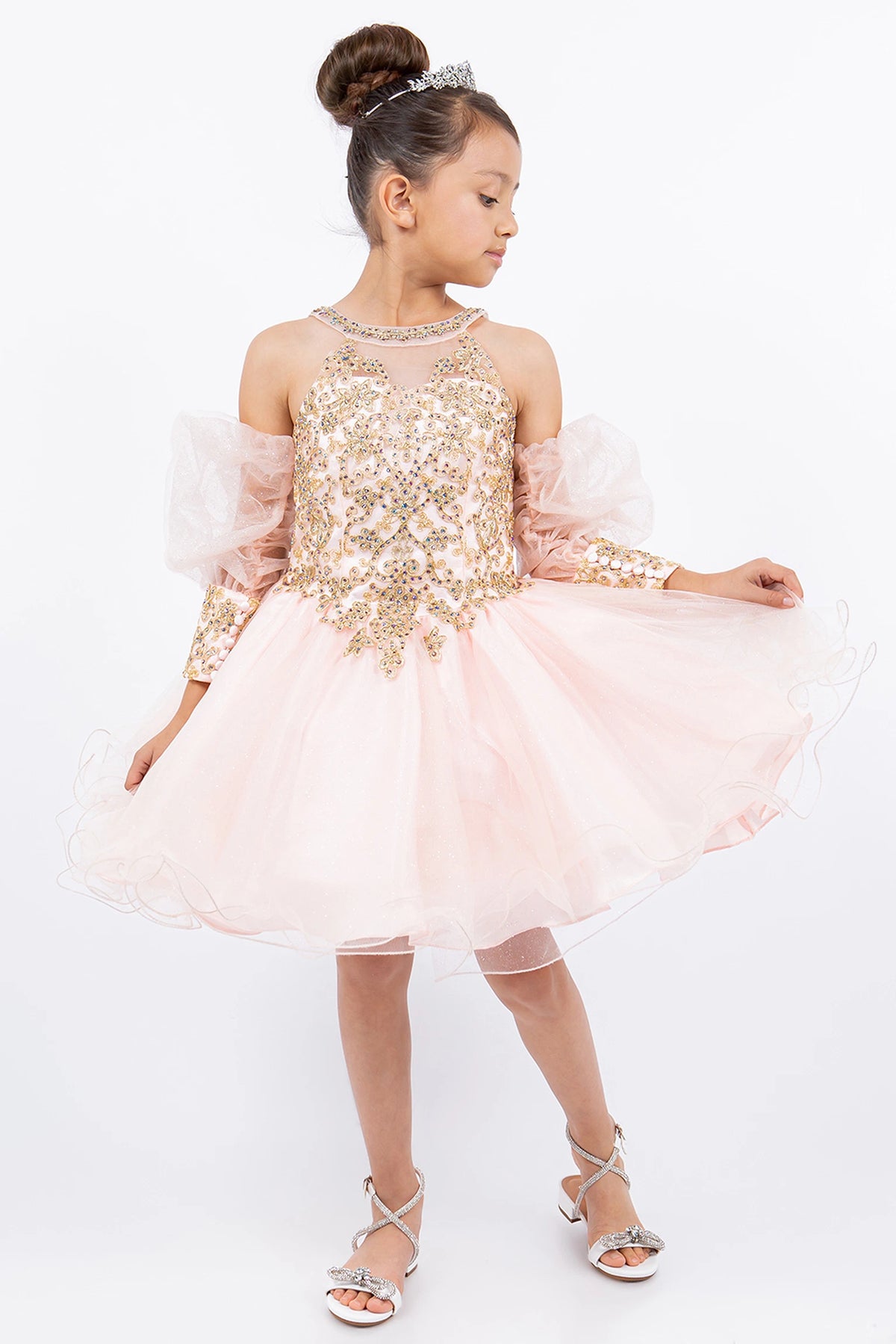 Highlighted contrasting floral lace over the bodice adds character to this Blush kids party dress.