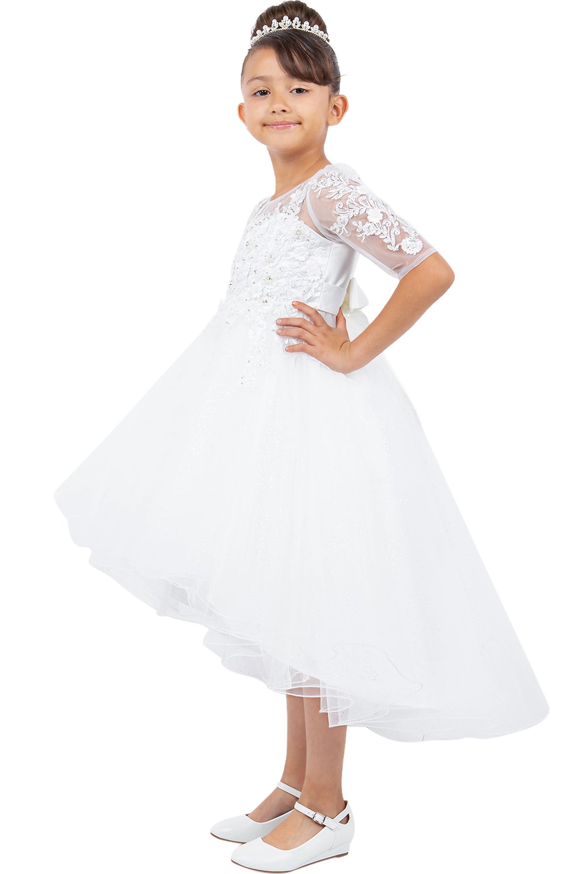 Featuring longer tulle hem behind the lace bodice on the Off-White flower girl dress.