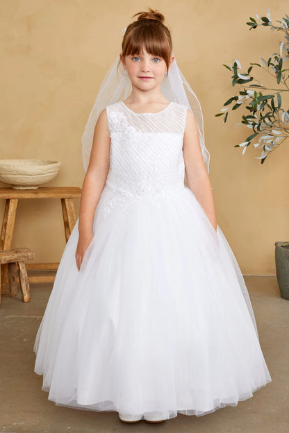 Visible on the white flower girl dress: a wide gathered hem.