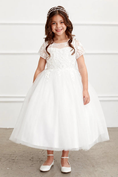 Off-White flower girl dress detailed with lace cap sleeves.