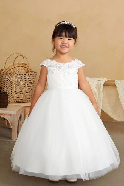 Front view of the ivory 3d floral lace with bridal buttons flower girl dress.