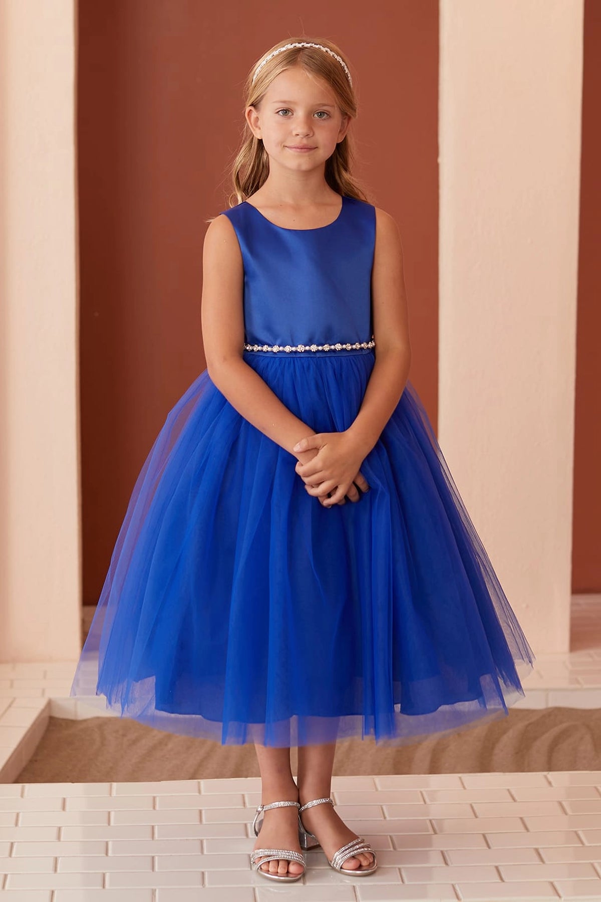 Royal Blue kids pageant dress featuring a pearl-accented waist and tulle skirt.