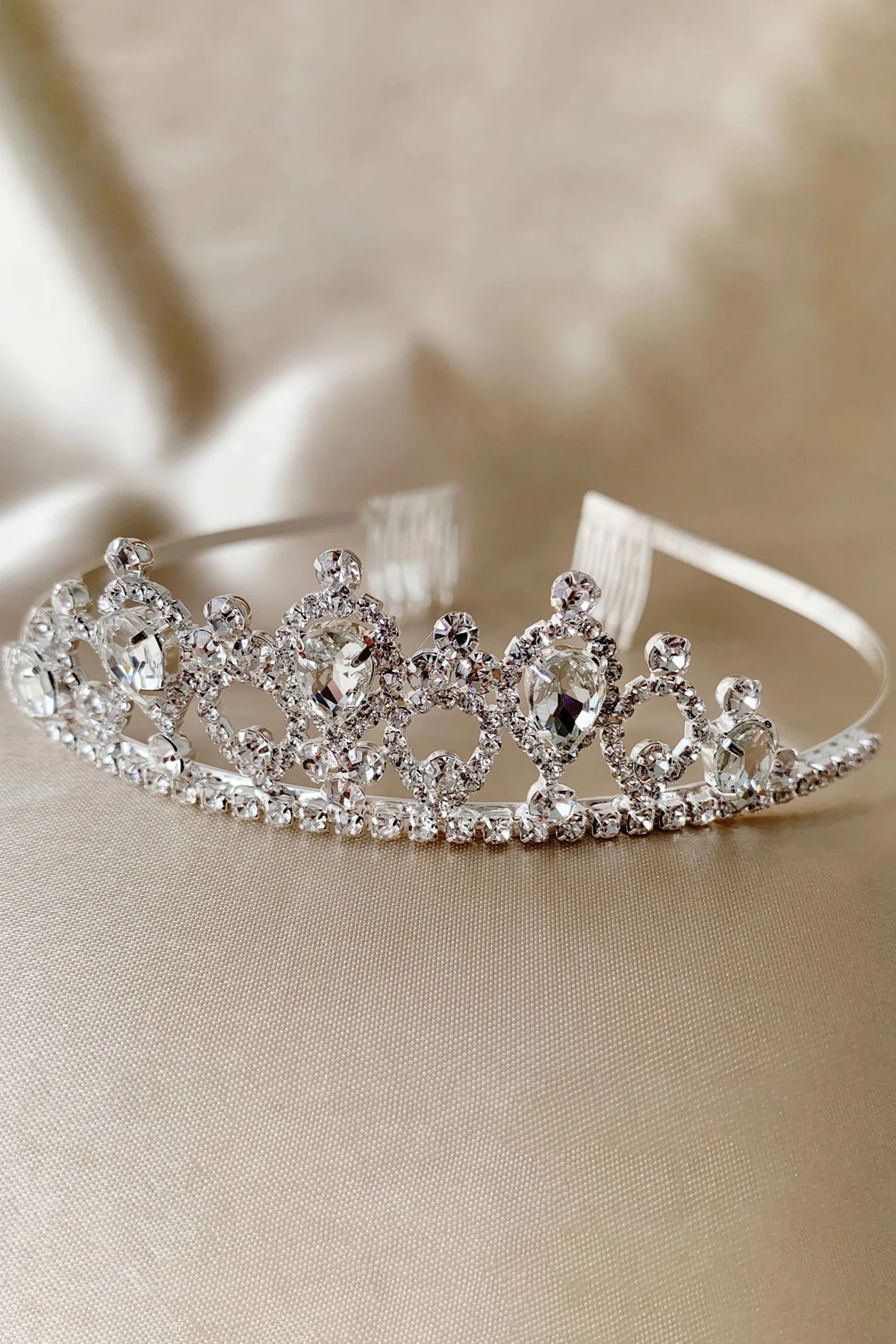 Silver rhinestone flower girl tiara.