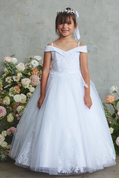 White kids pageant dress featuring corded floral lace.
