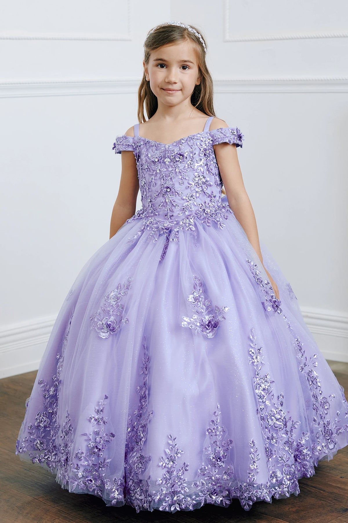 Lilac kids pageant dress featuring lace appliques on a glitter tulle skirt.