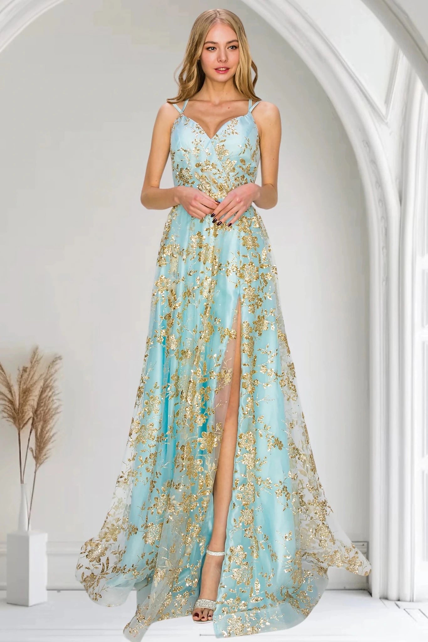 Blue evening dress with sleeveless bodice in floral glitter print and sequins