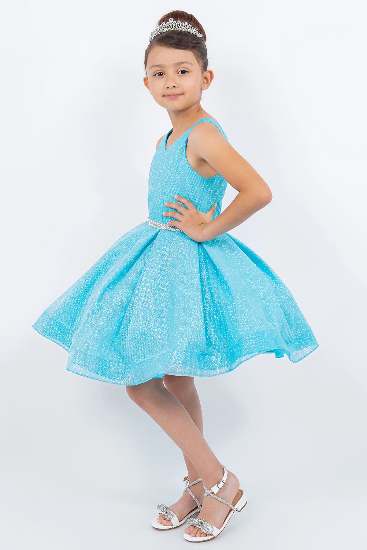 Featuring with a glittered pleated skirt, this Blue kids party dress displays elegant detail.