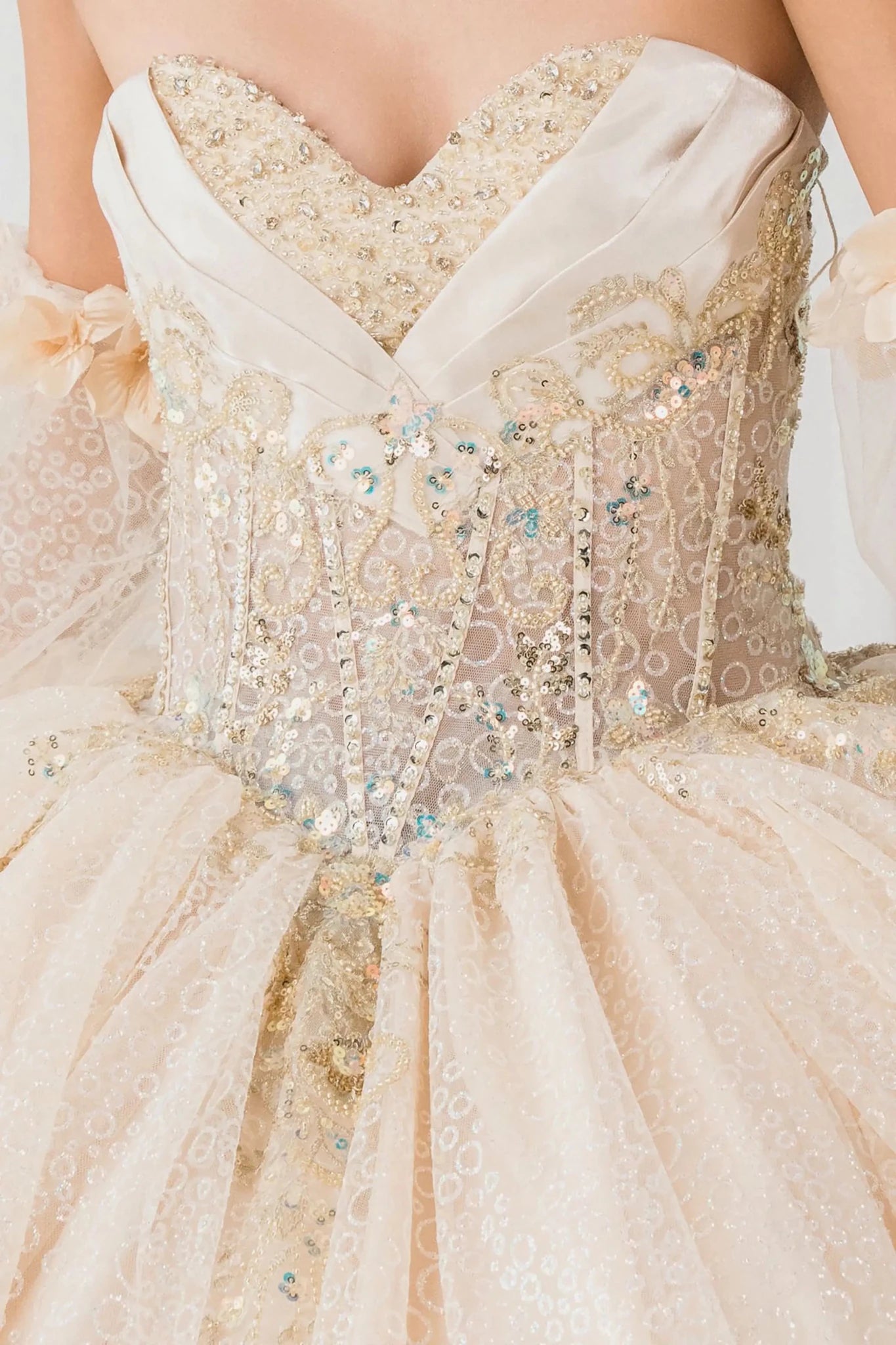 Champagne Quinceañera Dress with Tulle Sleeves and Flowing Train 3XL / Champagne