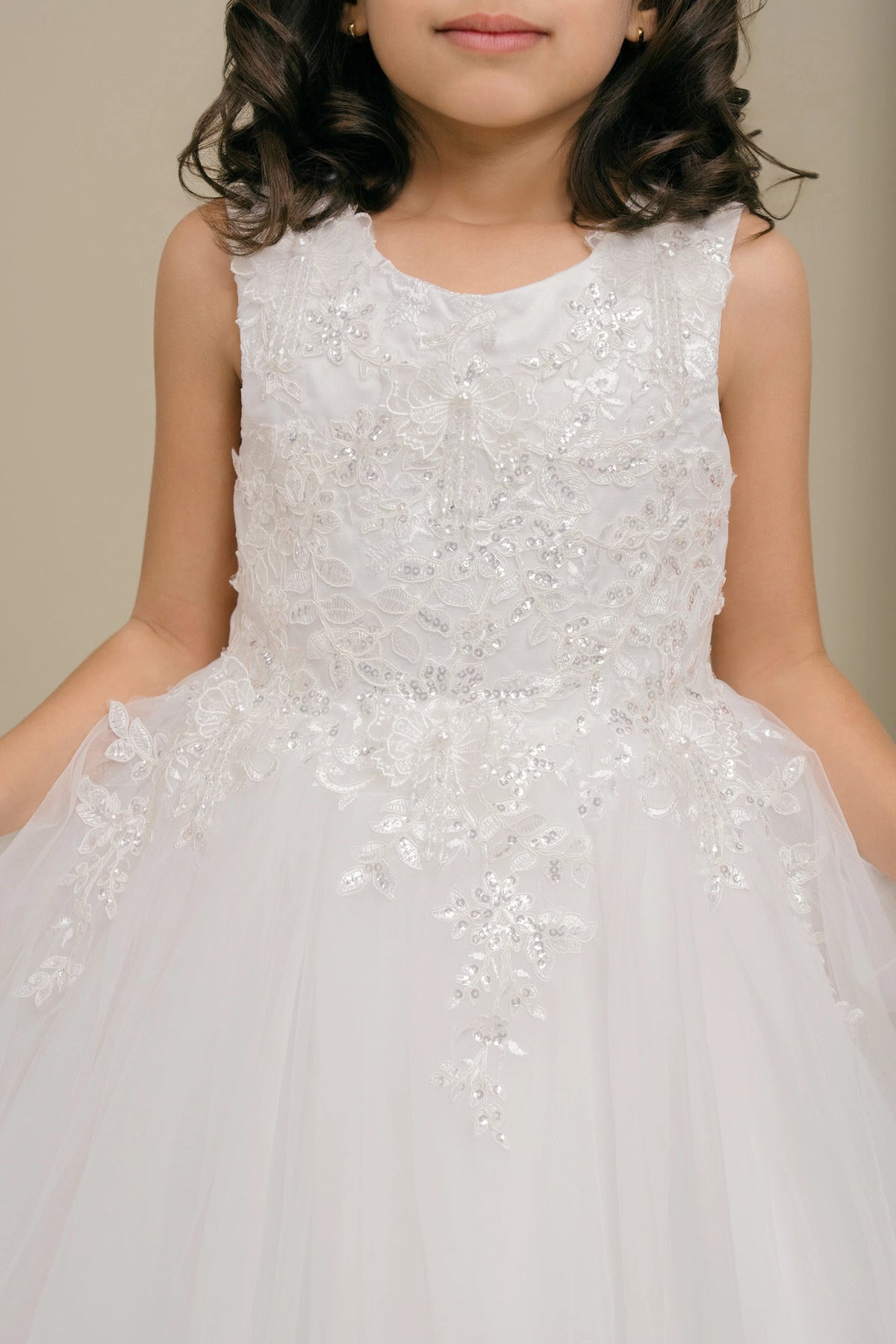 Accented floral lace across the bodice adds character to this Off-White kids party dress.
