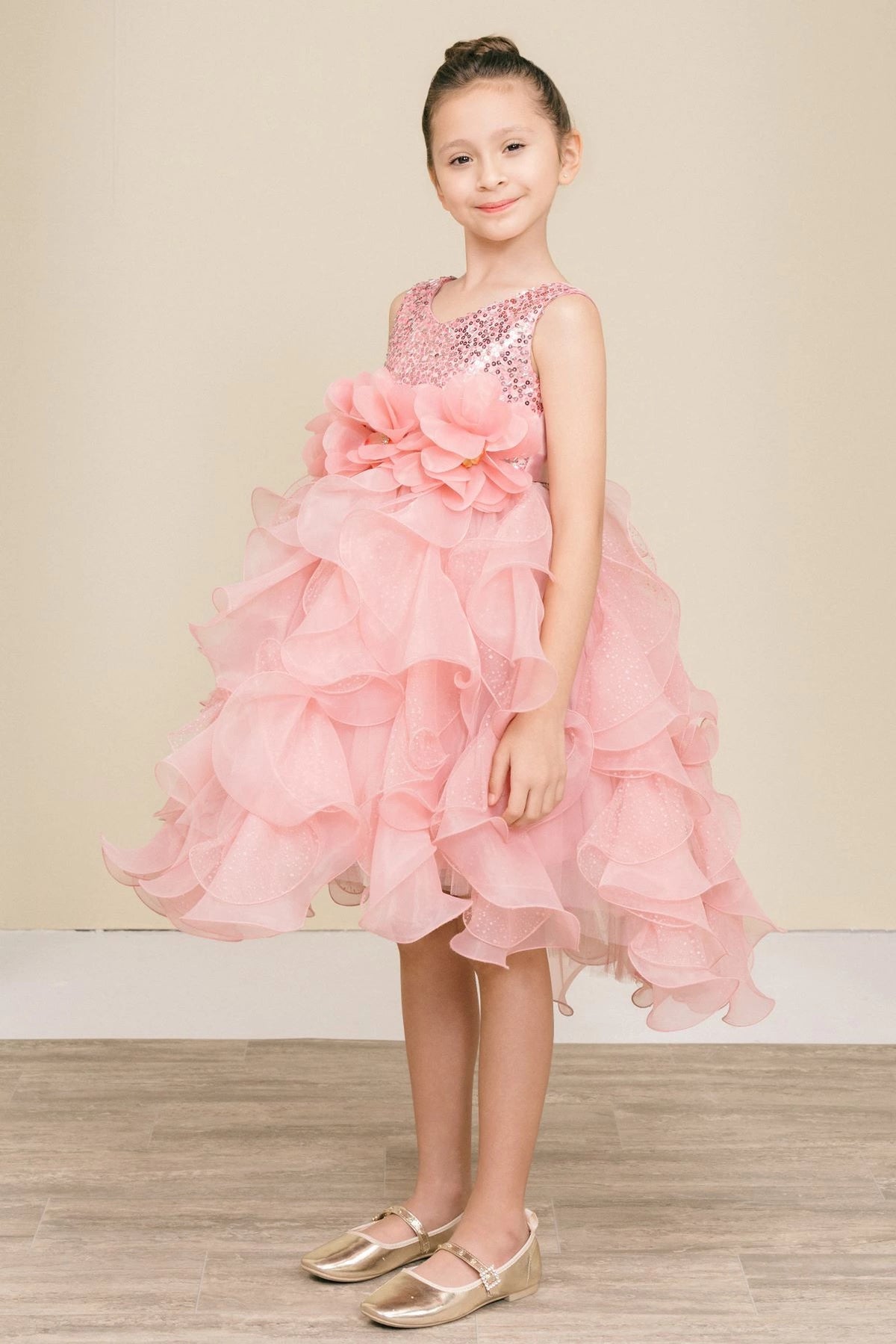 Featuring with a sequined floral bodice, this Rose kids party dress displays elegant detail.
