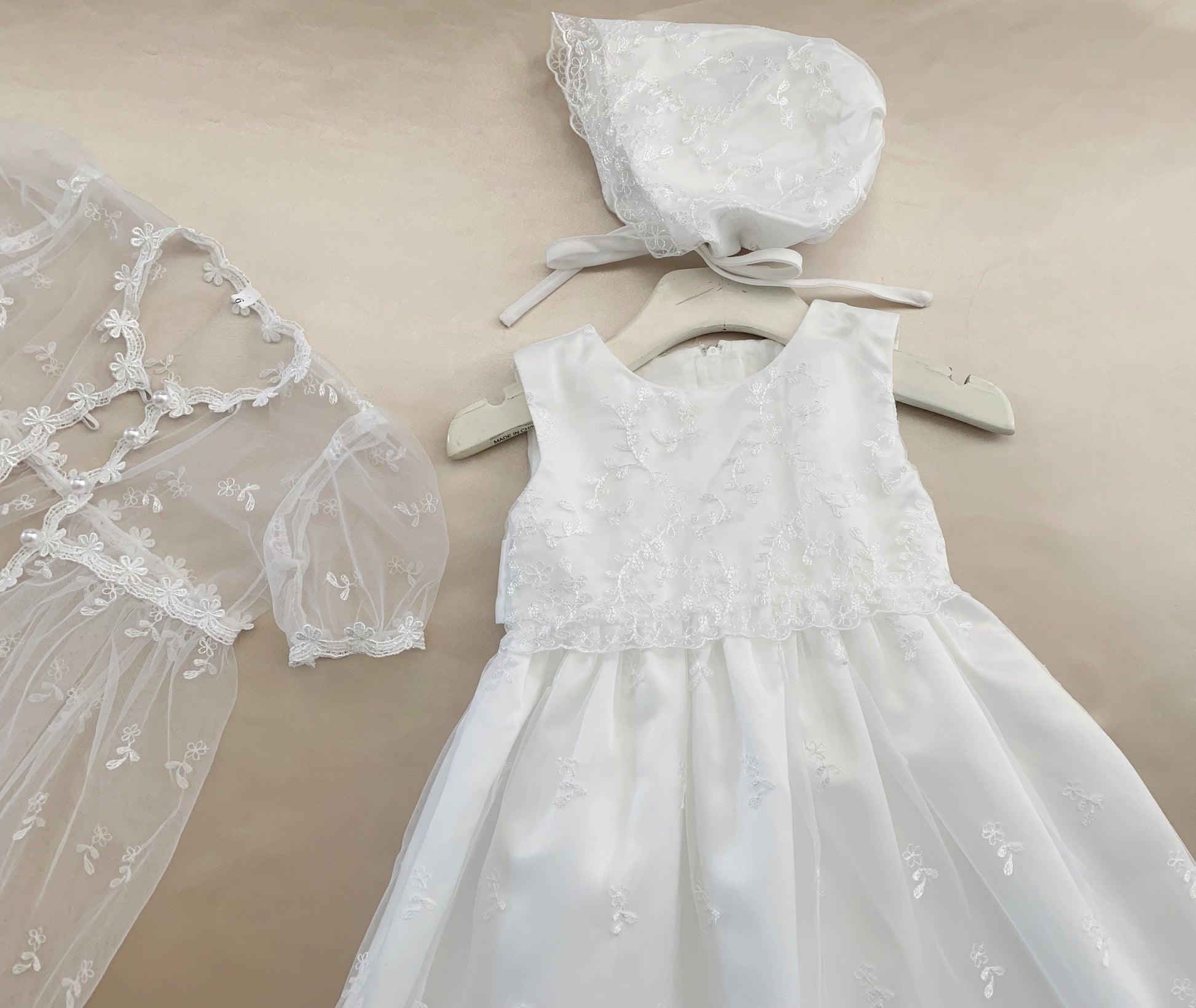 Baby Vintage Lace Dress with a Bonnet Hat | Baby Special Occasion Baptism Christening dress front zoom