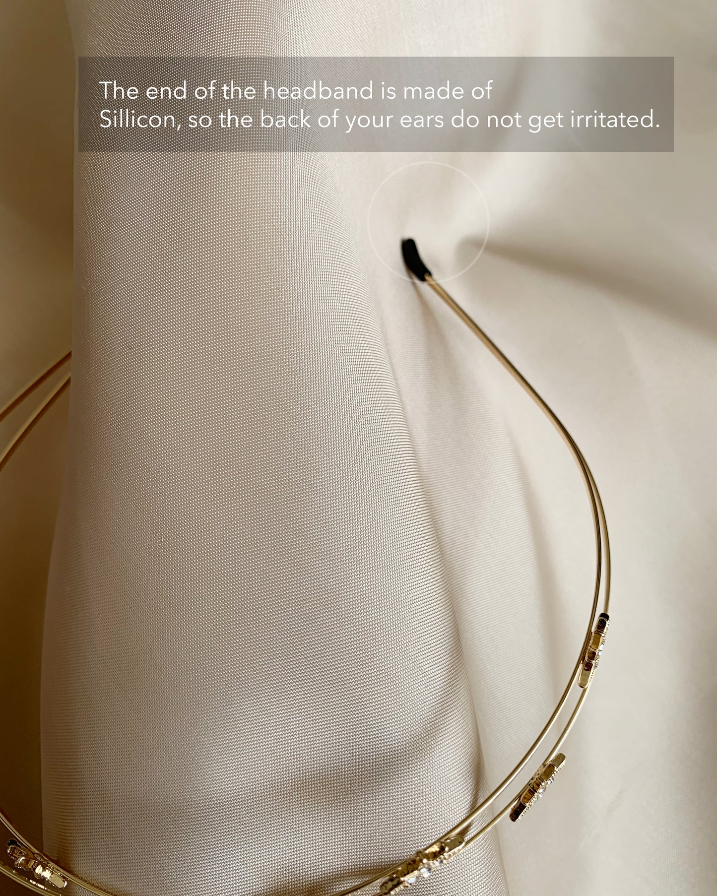 Silicone headband on a white background with text about irritation prevention.