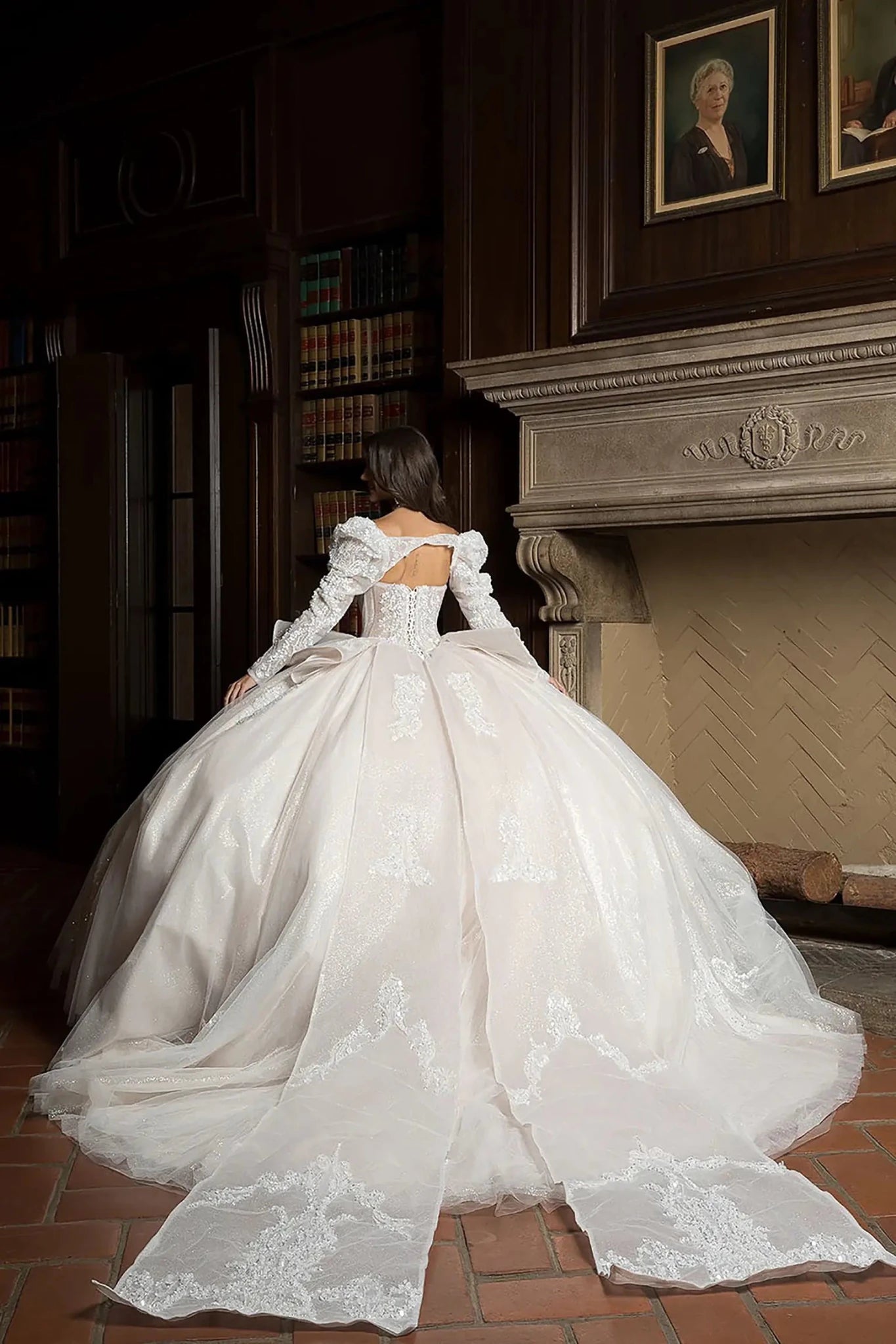 Off White Quinceañera Dress with Beaded Bodice and Puffy Sleeves M / White