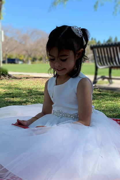 Mini Rhinestone Flower Girl Tiara | Kid Silver Hair Comb - girl wearing tiara sitting on picnic blanket