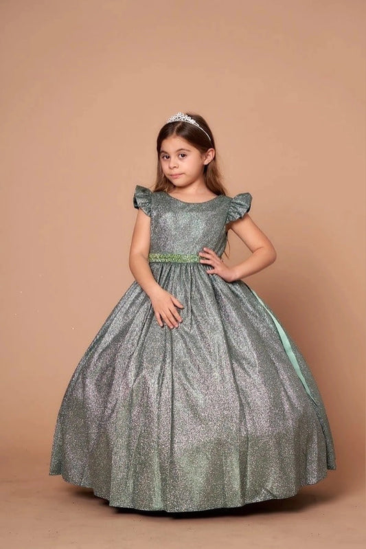 Delicate accents highlight, the Emerald Green mini quince dress showcases metallic full-length party silhouette and ruffle sleeves with a removable rhinestone belt.