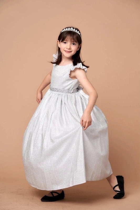 The formal silhouette presents, the Silver mini quince dress showcases metallic full-length party silhouette and ruffle sleeves with a removable rhinestone belt.