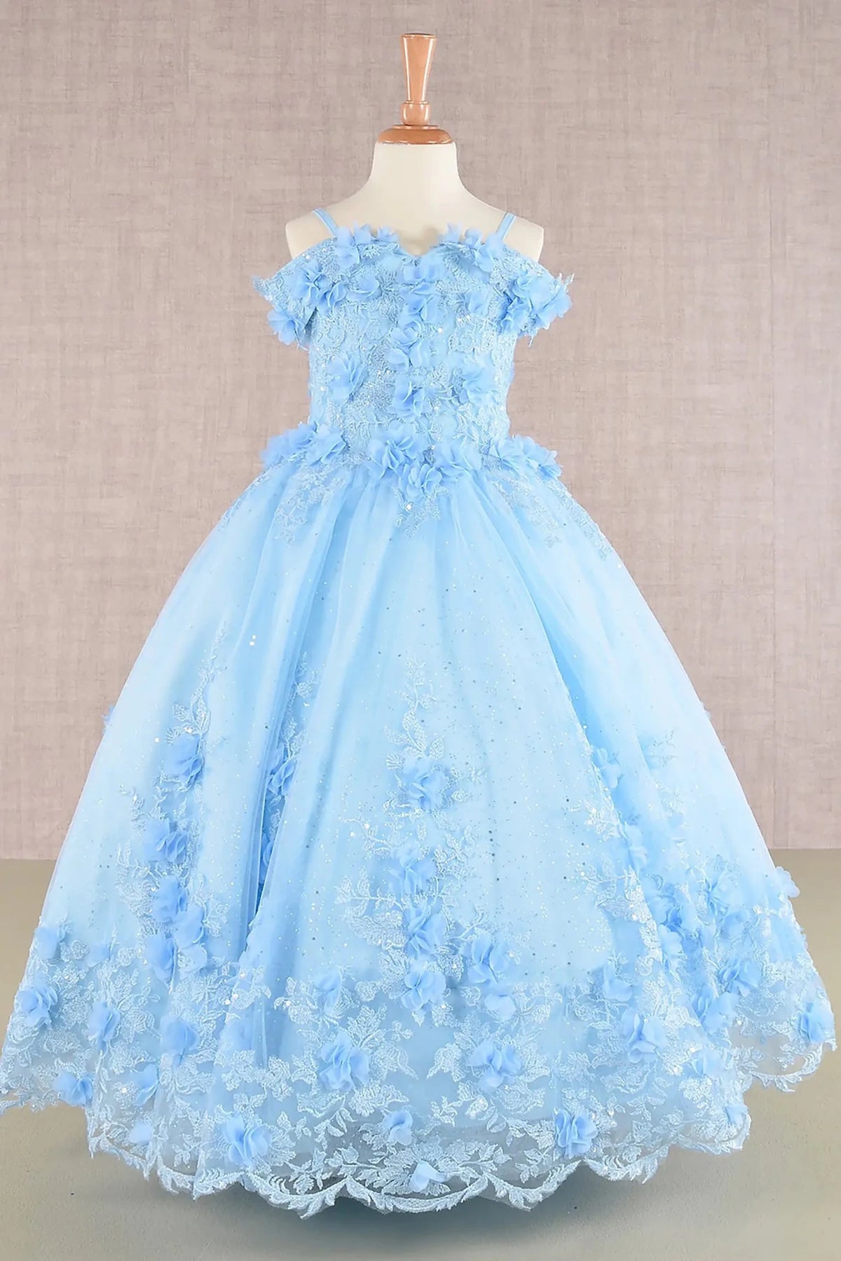 Baby blue kids mini quinceañera mini quince dress with 3D floral applique bodice and sparkling glitter embroidery mesh skirt.