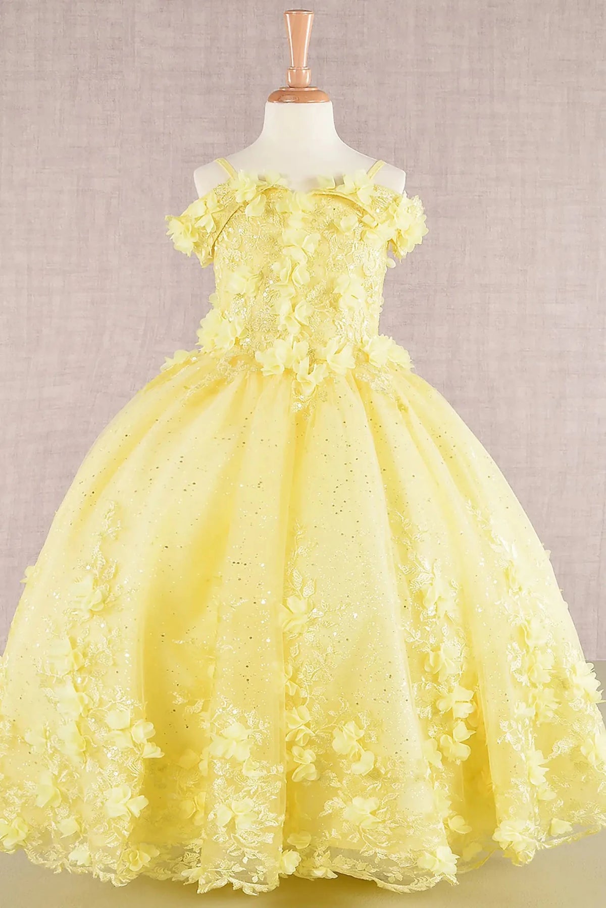 Yellow kids mini quinceañera mini quince dress with 3D floral applique bodice and glitter embroidery mesh layered skirt.