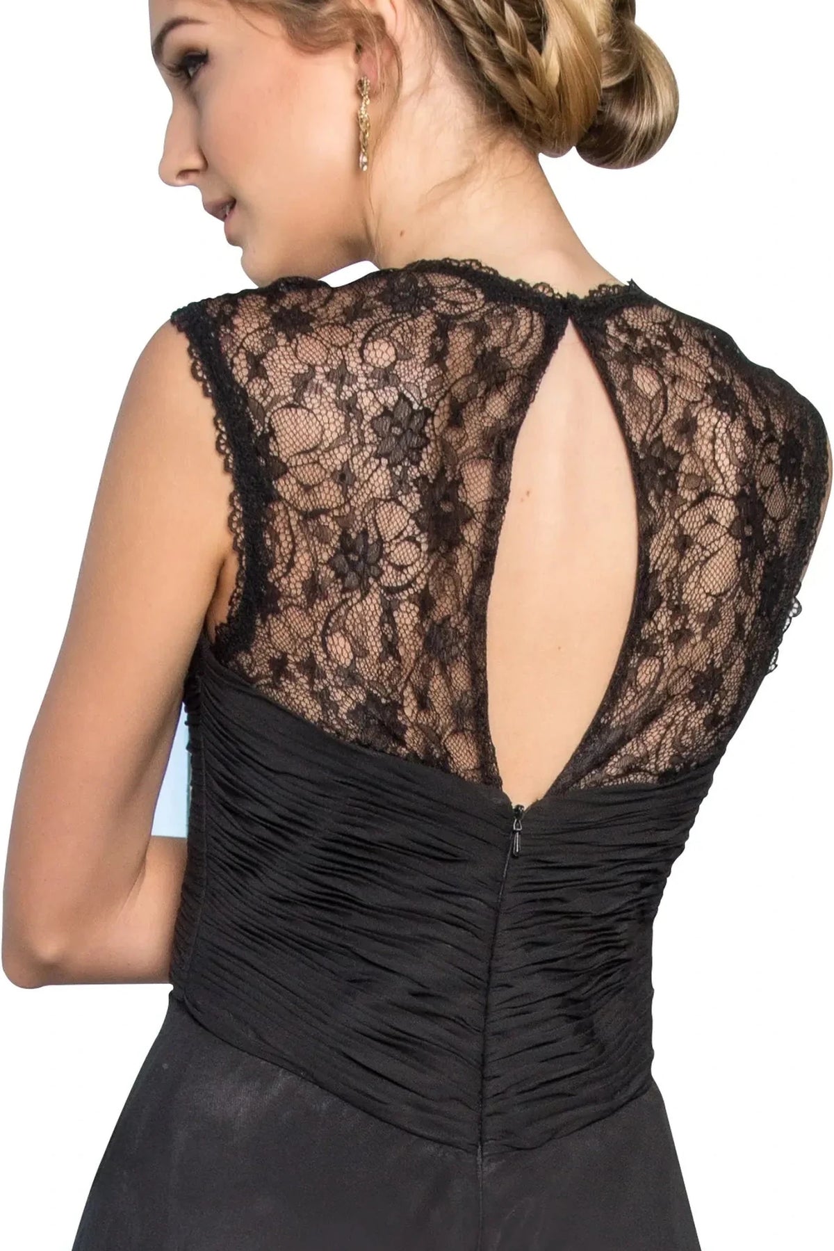 Empire shaping defines the skirt of the Black prom evening dress.