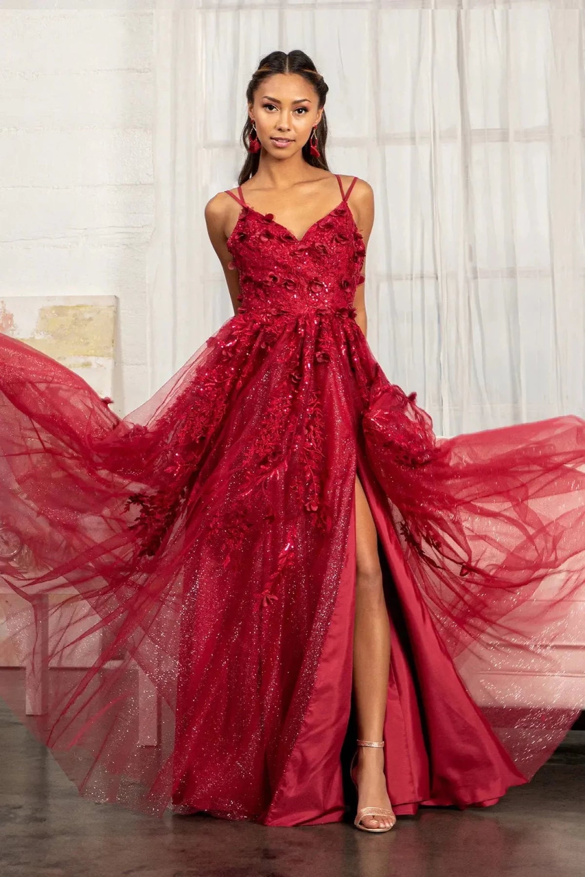 Burgundy sweetheart prom evening dress upper front with applique, embroidery, glitter, sequin