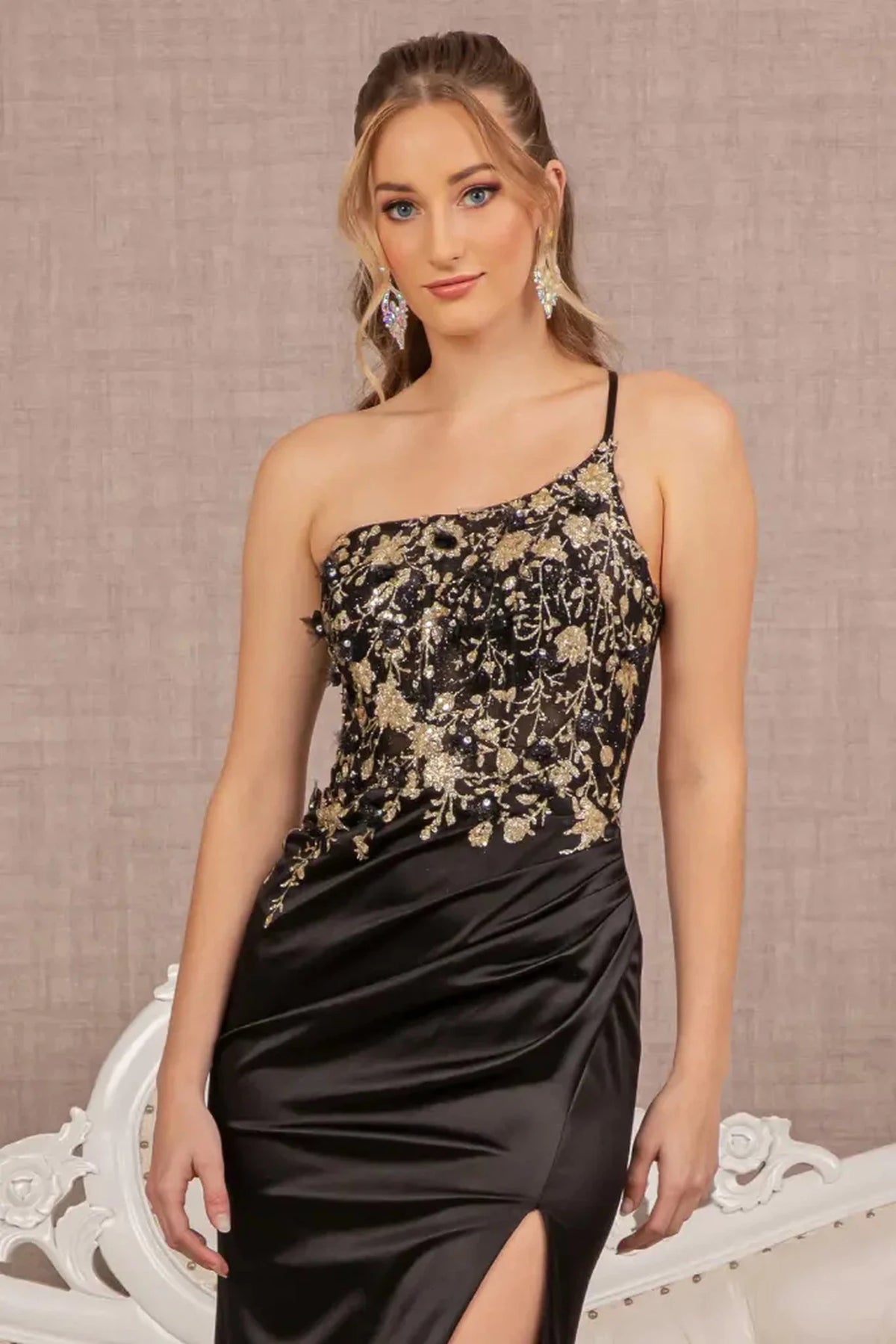 Black prom evening dress mermaid skirt detail