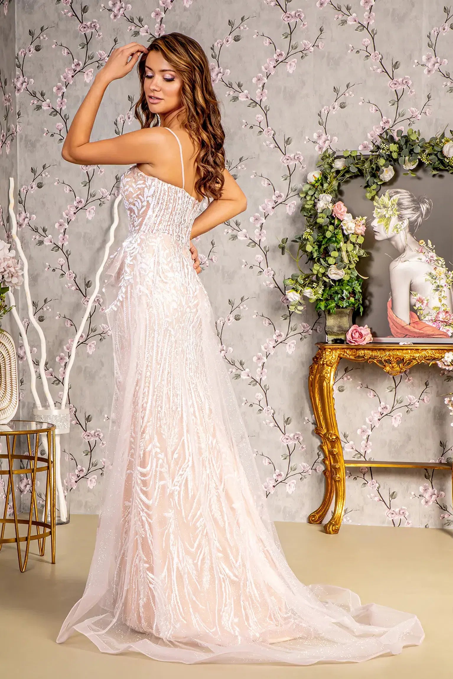 Champagne mermaid mother of the bride dress with open back and spaghetti strap