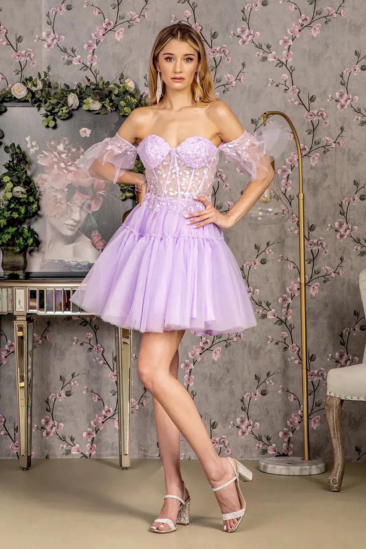 Lilac sweetheart prom evening dress upper front with applique, beads, sequin