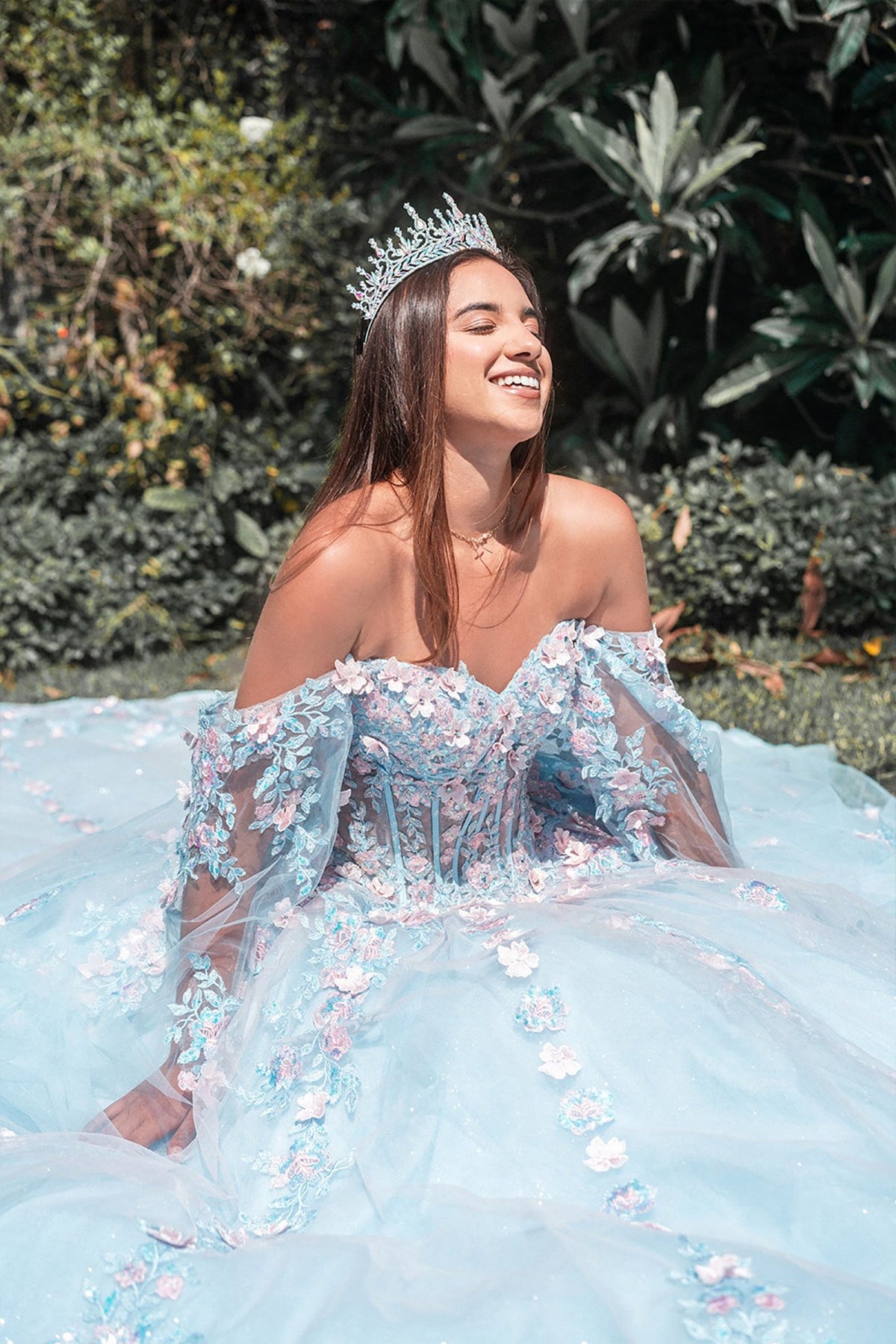 sky blue quinceanera dresses Quinceañera Dress with Floral Sheer Bodice and Long Train 3XL / Blue Processing time StyleCode: 1410069396006 Taylor Swift Reveals Plans Florence Black:Made In Portugal - HST6104.20.2000