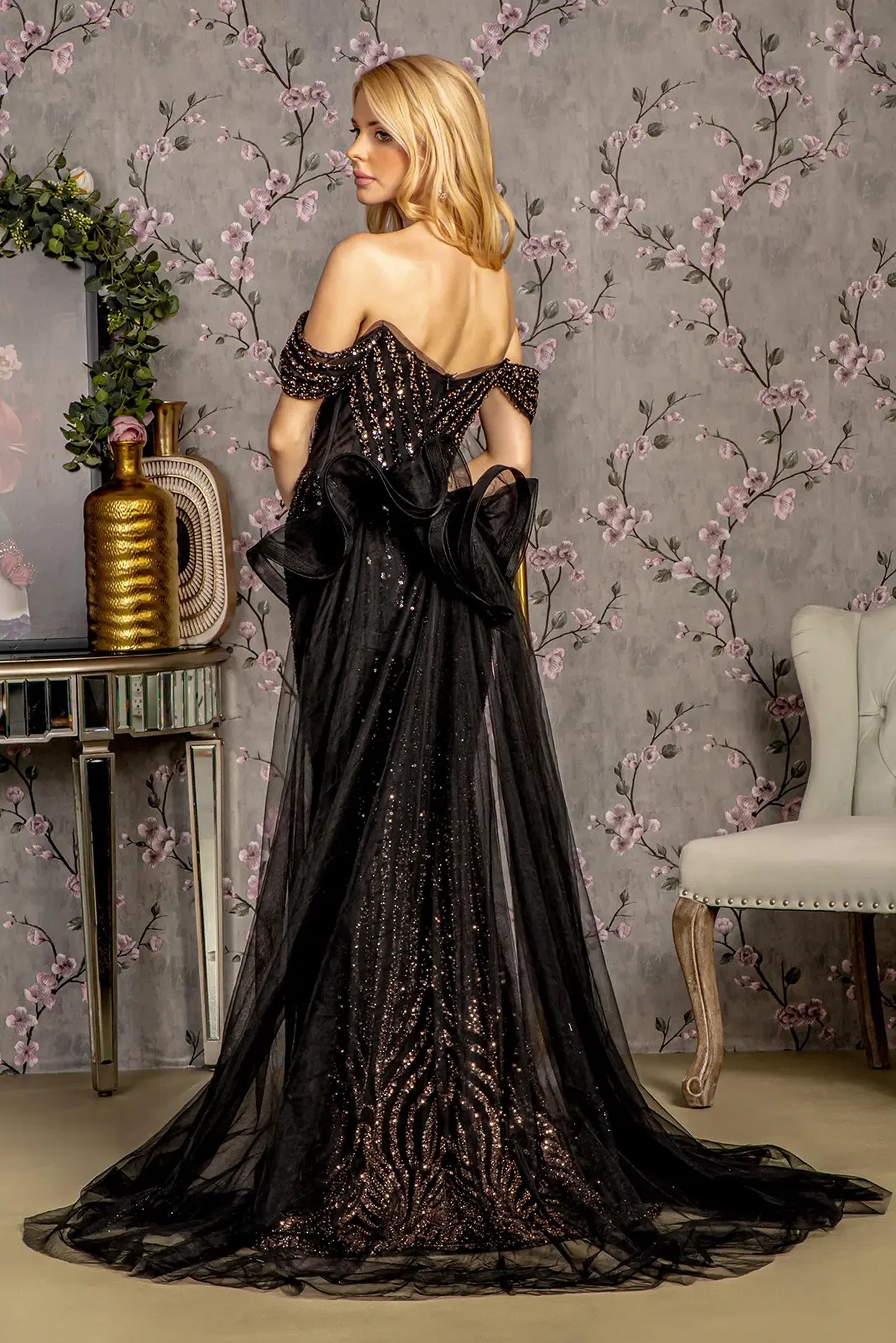 Black mermaid mother of the bride dress with open back and off-shoulder