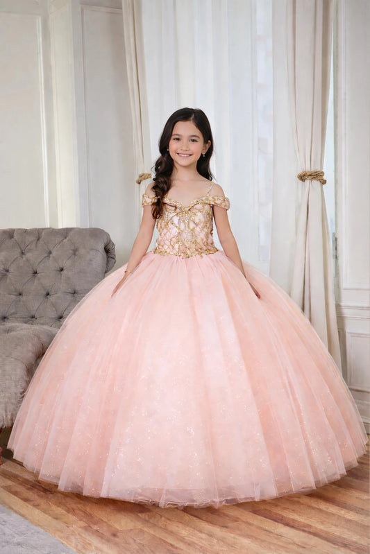 Sparkling details shape, the Blush/Gold mini quince dress showcases metallic embroidered off-the-shoulder bodice and full tulle skirt with coordinating two-tone detail.