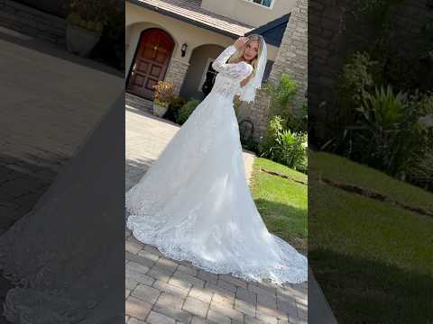 Long Sleeves Wedding Gown with a Matching Veil