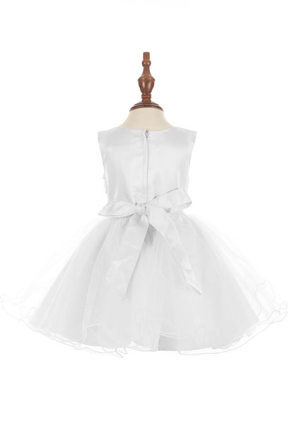 White dress on a mannequin against a white background